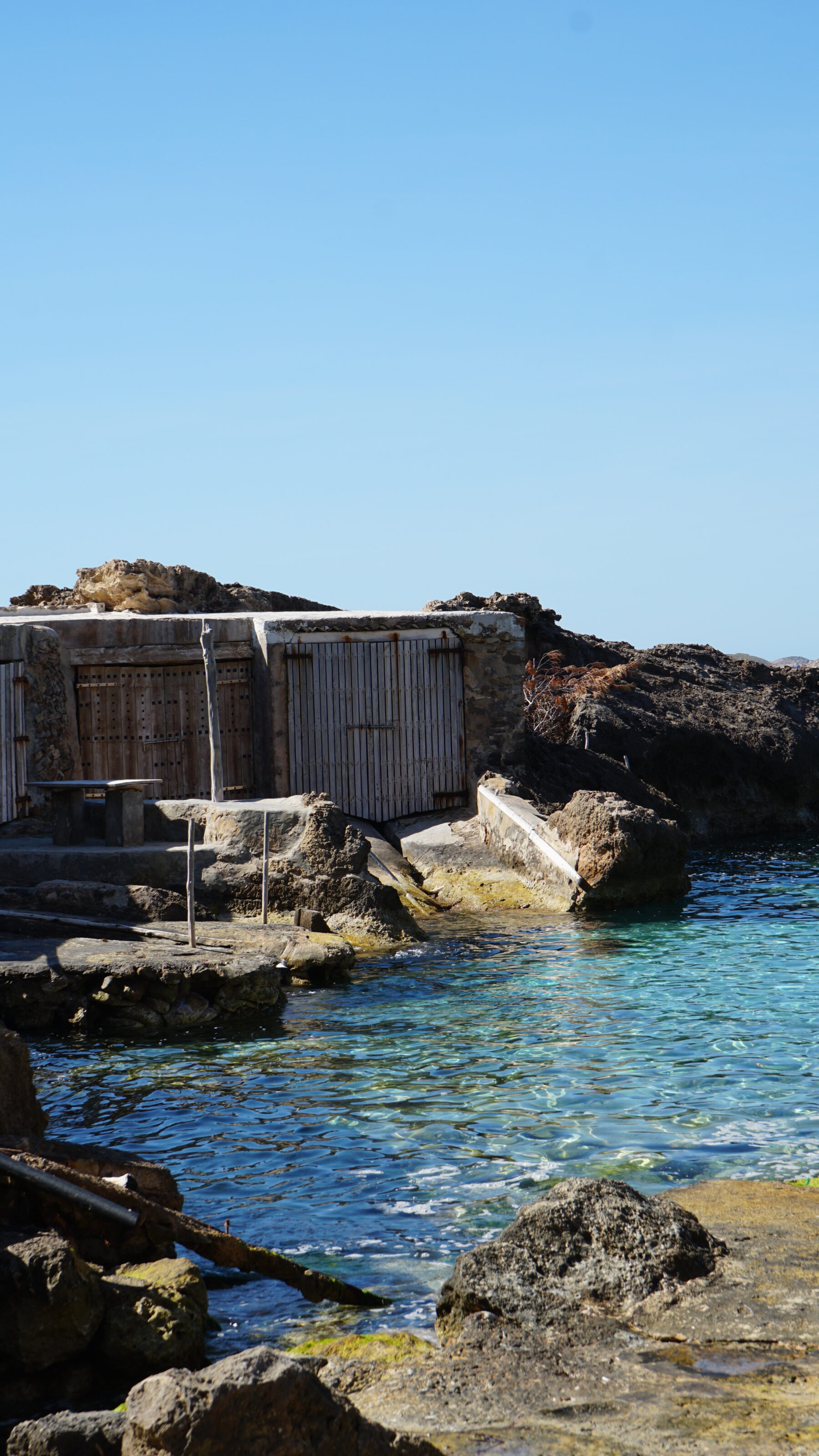 Ilike productions locations calatarida fisherman shacks00083