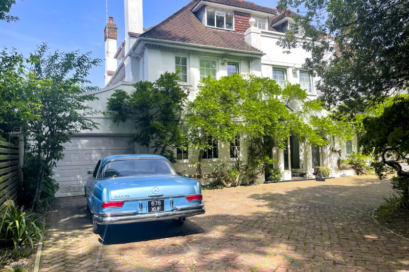 Classic car Art Deco wisteria driveway summer filming location hire lodge London 7