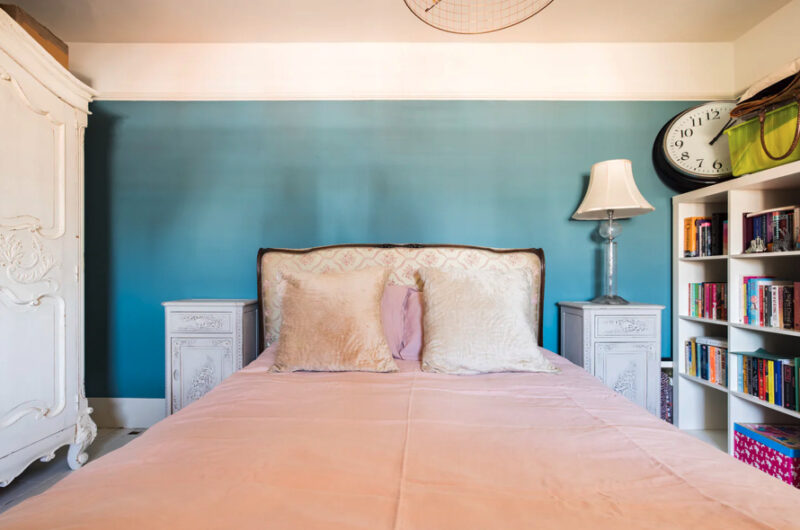 Heaver House Blue and pink bedroom