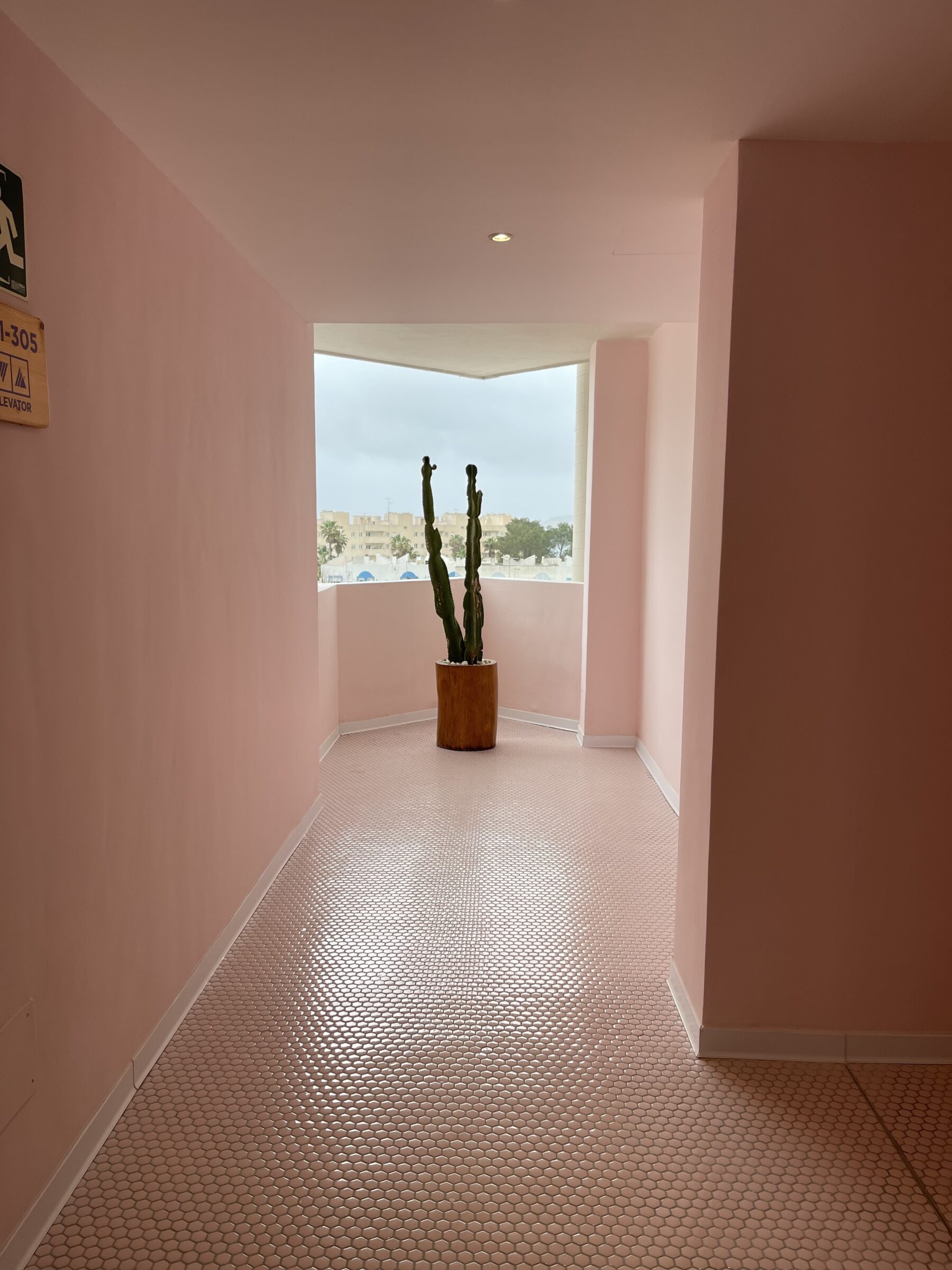 Ibiza ilike locations hotel pink pool paradisohotel44 2