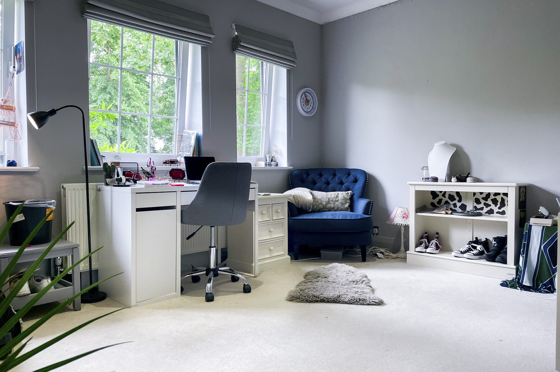 Bedroom light modern teenager room shelving study table TV filming location hire lodge London 87
